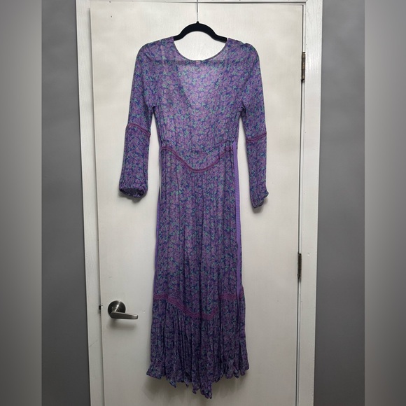 Spell - Picture 3 of 11